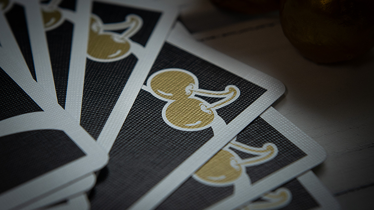 Carti de joc Limited Edition Cherry Casino (Monte Carlo Black and Gold) Numbered Seals