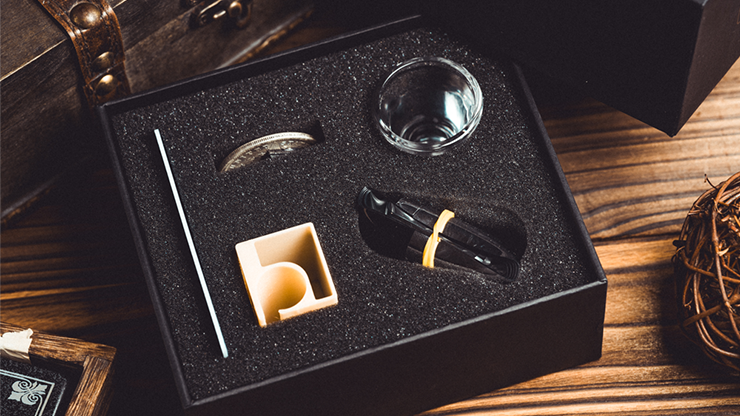 ImpossiBox（四次元カードボックス）by Bacon Magic and Wang Zhe