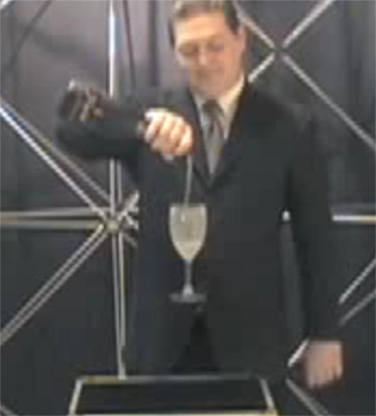 Super Aerial Glass by Wil Golden... MagicWorld Magic Shop