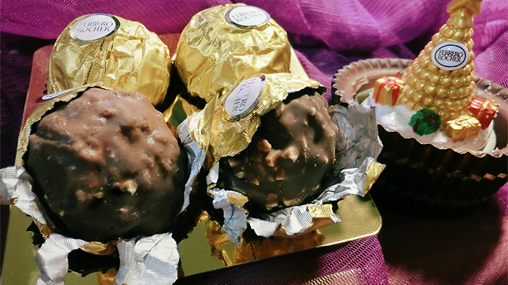 Silk to Chocolate (Ferrero Rocher)... MagicWorld Magic Shop