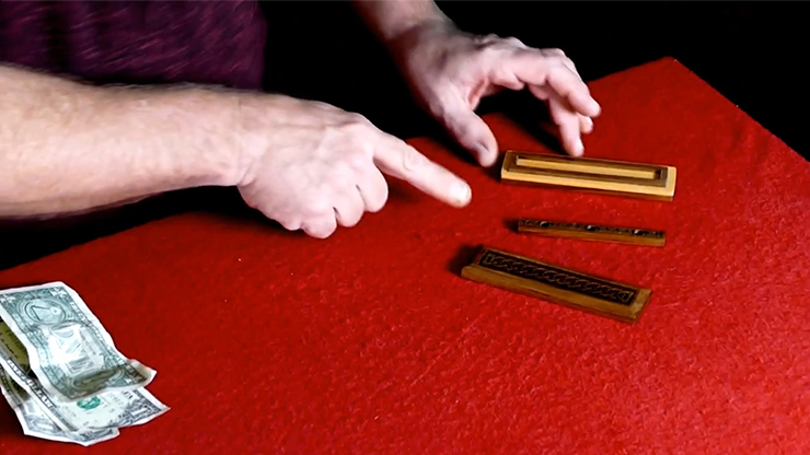 Cas na Clocha (Standard) by Hand... MagicWorld Magic Shop