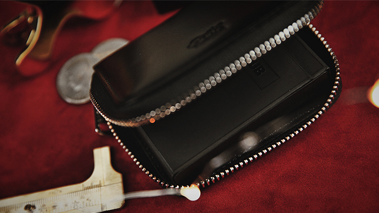 Zipper Playing Card Case (Leather)... MagicWorld Magic Shop