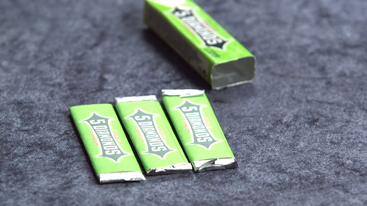 GUMFOUNDED (DVD and Gimmick) by... MagicWorld Magic Shop