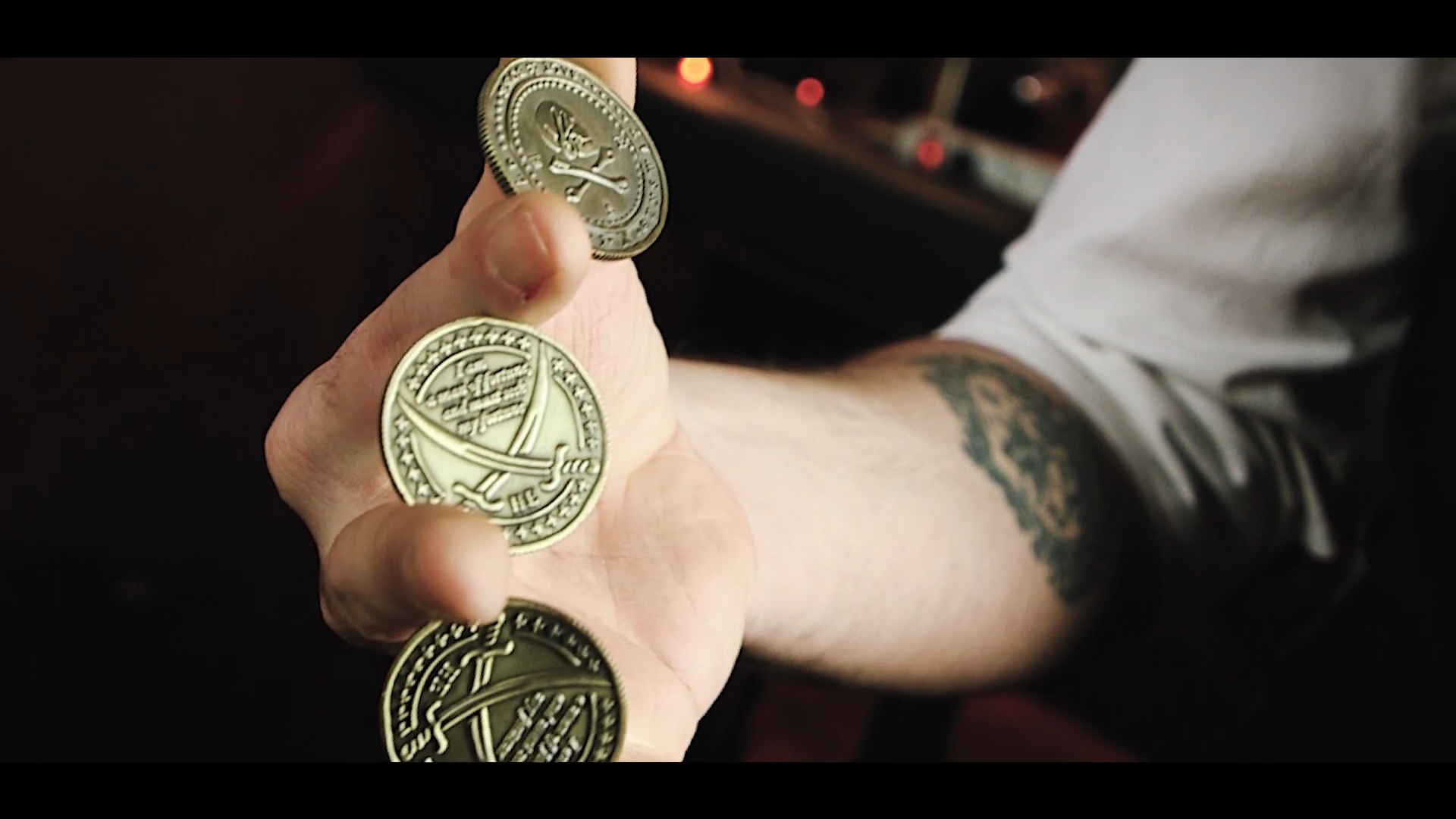 Pirate Coins (Half- Dollar) by Ellusionist -Trick : MJM Magic
