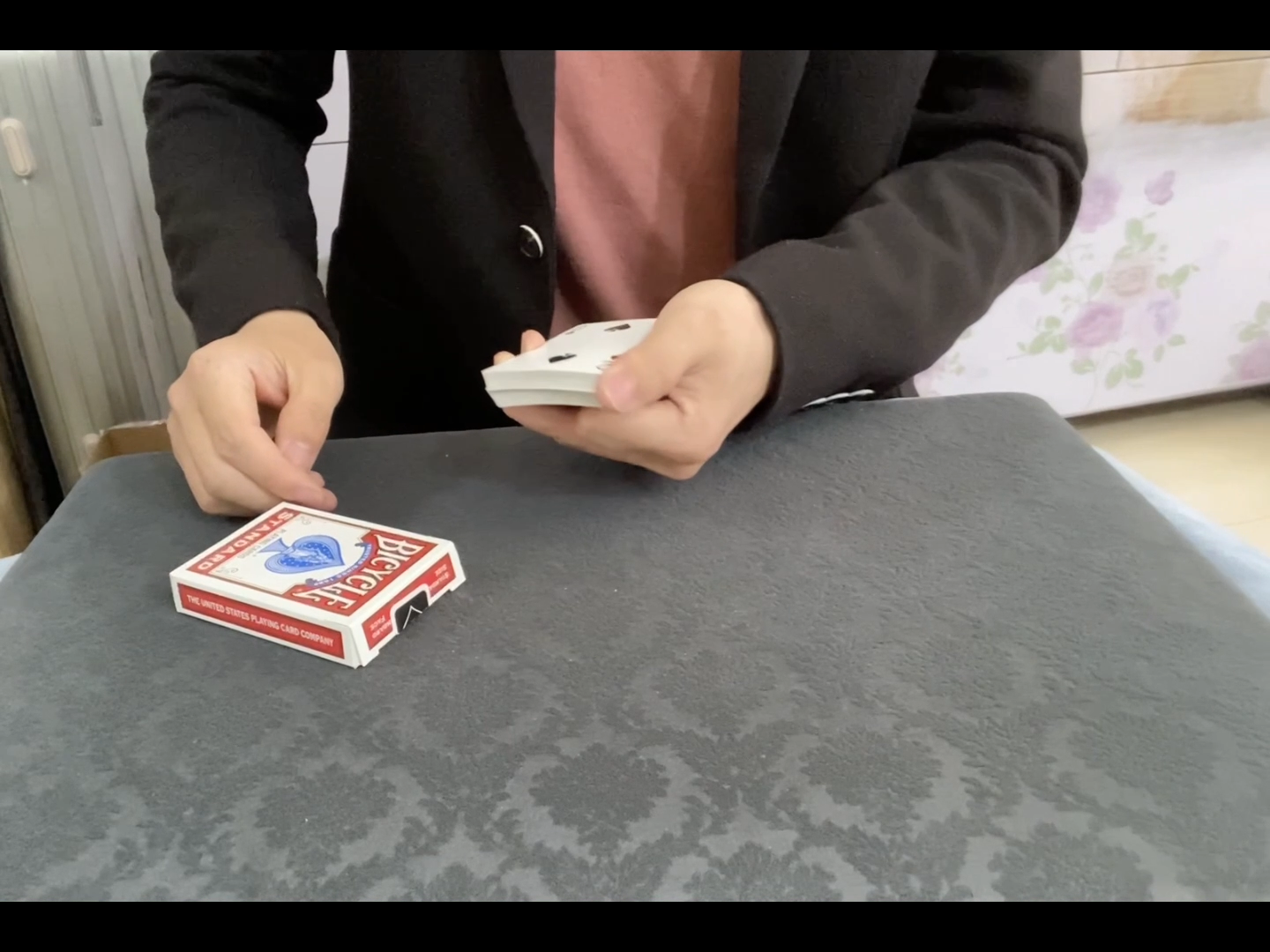 Card To Box By Dingding Video Download Card Magic And Trick Decks Instant Downloads All Magic Tesmar Zauberartikel