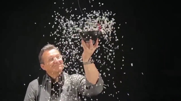AiR SnowStorm with Winch and Confetti (Gimmick and Online Instructions) by Victor Voitko  - Trick
