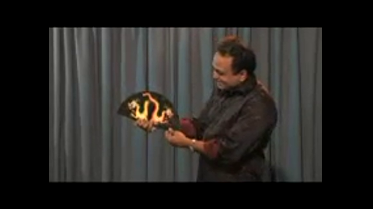 Color Changing Dragon Fan 7"- Trick